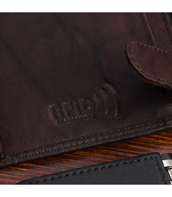 Portfel skórzany męski klasyczny pionowy z flagą brązowy RFiD Beltimore D30