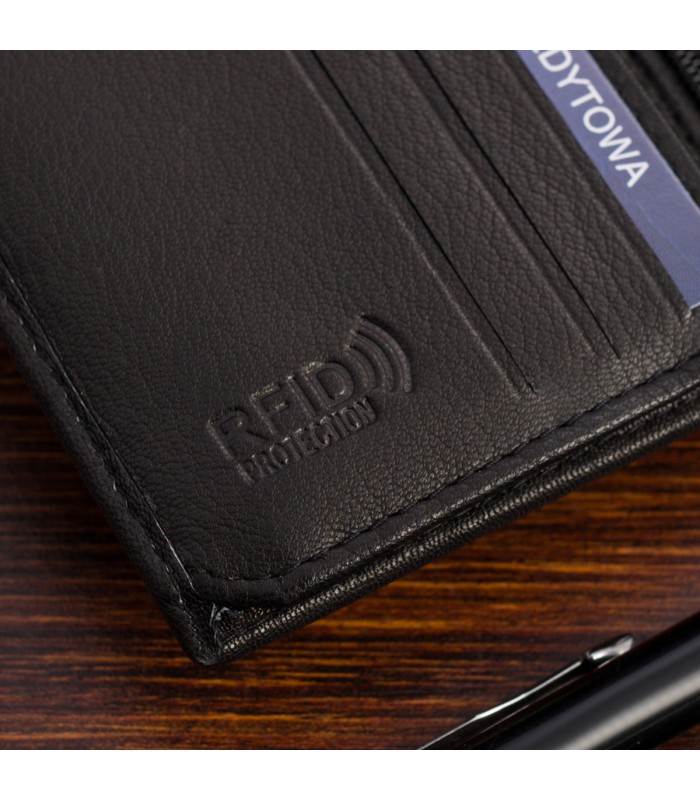 Portfel skórzany męski mały pionowy z flagą czarny RFiD Beltimore D53
