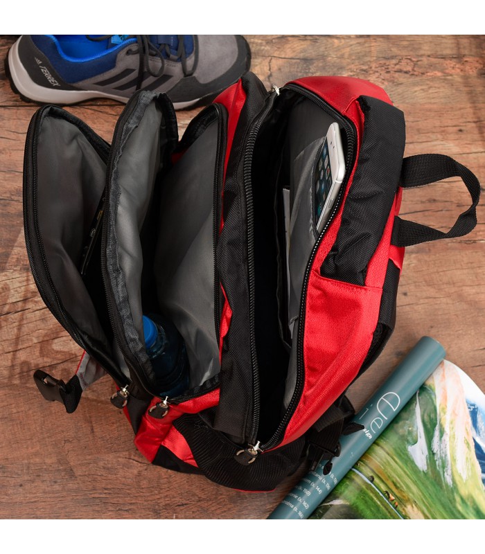 Czerwony plecak sportowy miejski trekkingowy wytrzymały T15